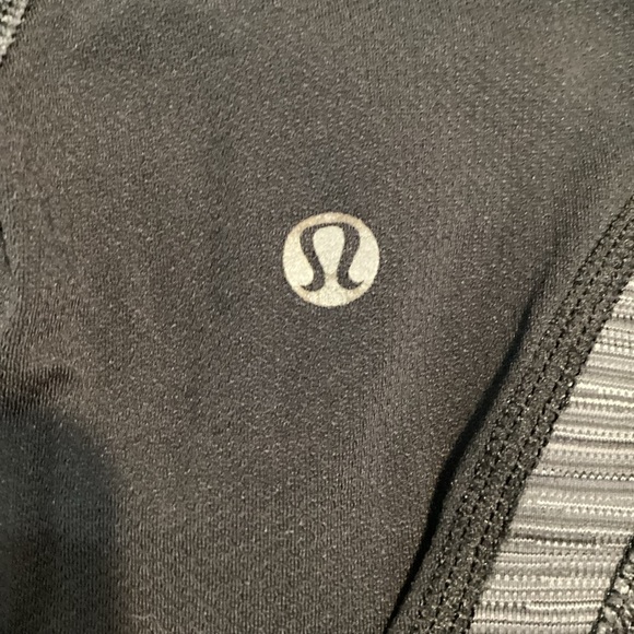 Lululemon Run: Inspire Crop II (Mesh) Size 4 Cyber Stripe Deep Coal Black - Picture 6 of 7
